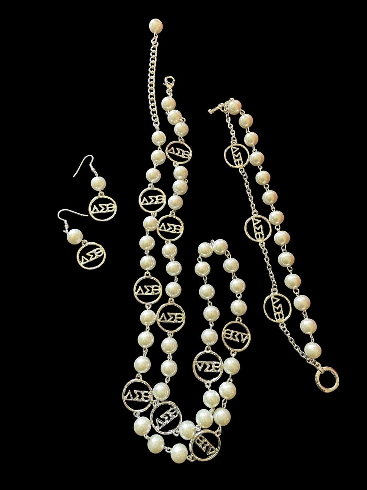Delta Pearl Set