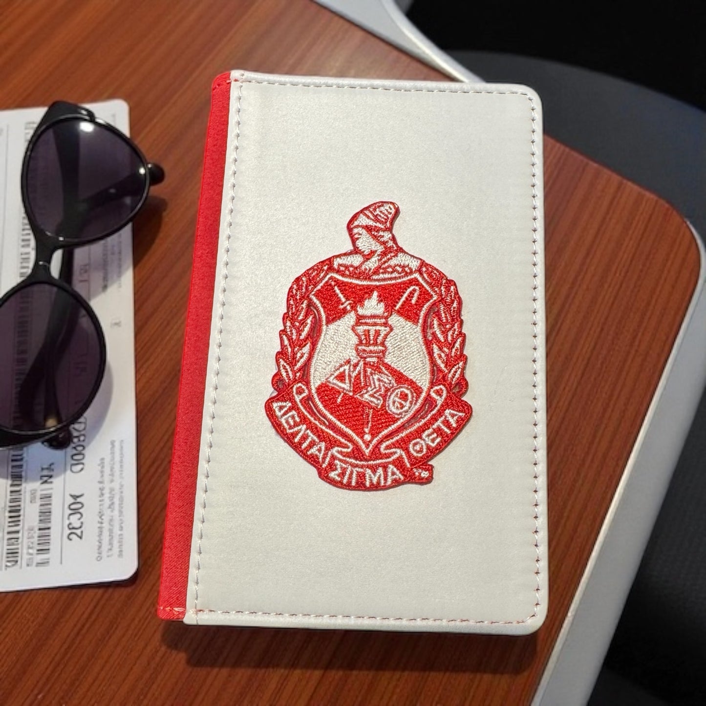Delta Passport Cover